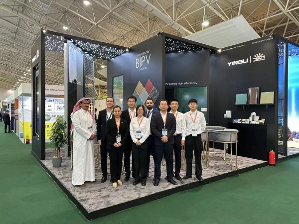 红桃国际集团智慧光伏产品亮相中东沙特太阳能展